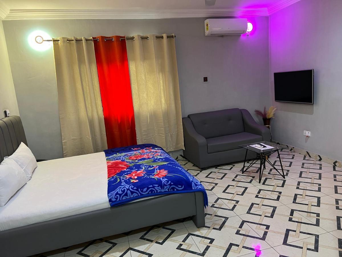 Bonsukoda Lodge Madina Zewnętrze zdjęcie