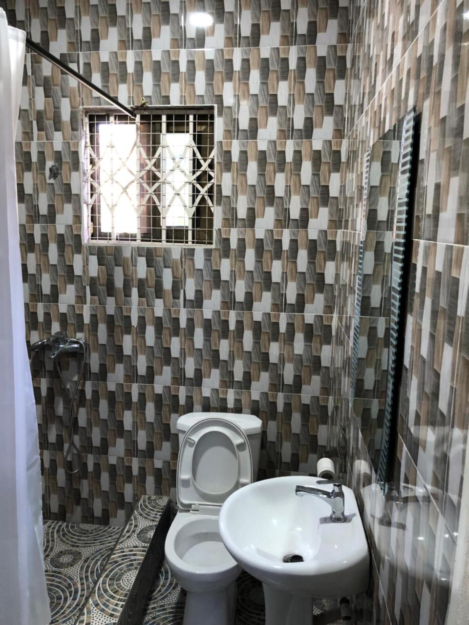 Bonsukoda Lodge Madina Zewnętrze zdjęcie